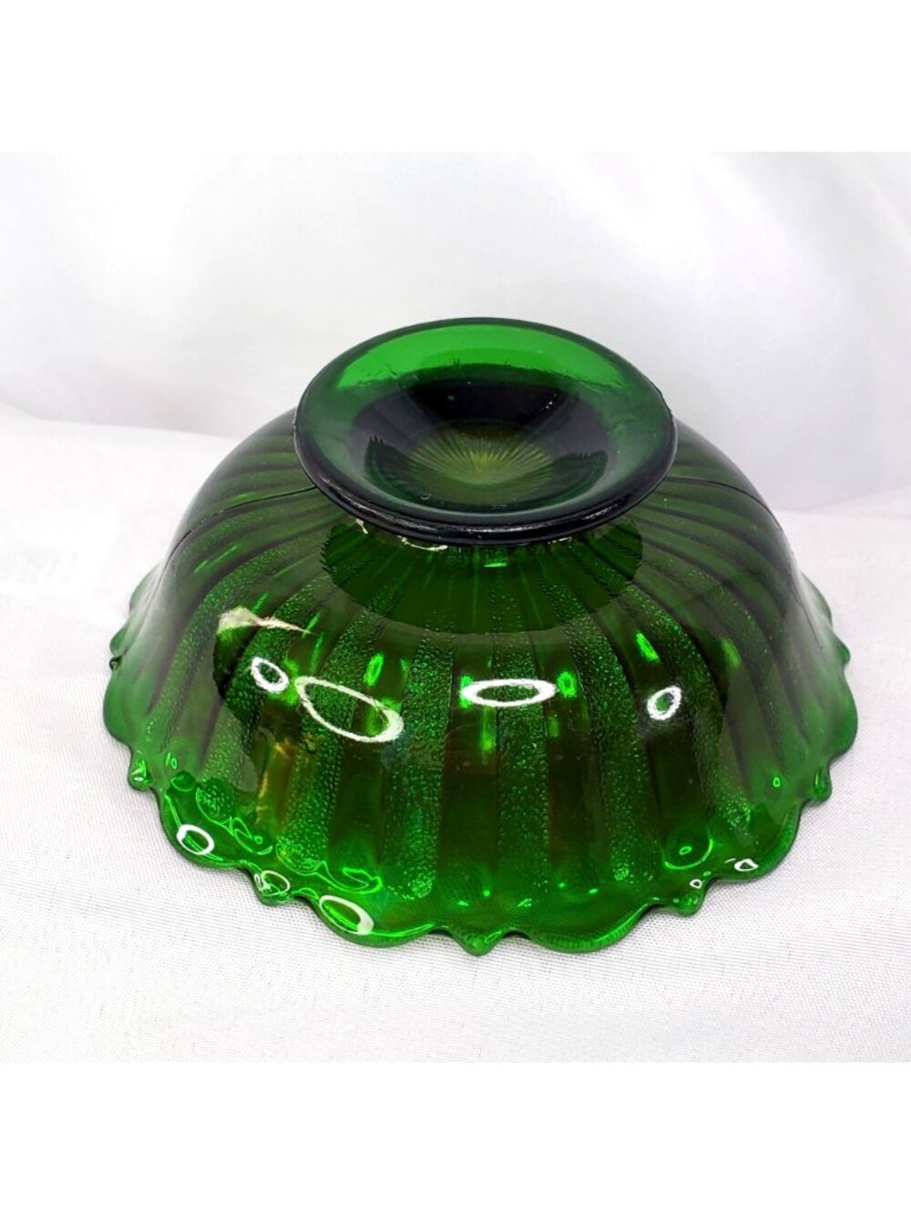 Fenton Green Carnival Glass Bowl With Scalloped Rim Iridescent 5.5" Diameter MCM - Picture 8 of 9